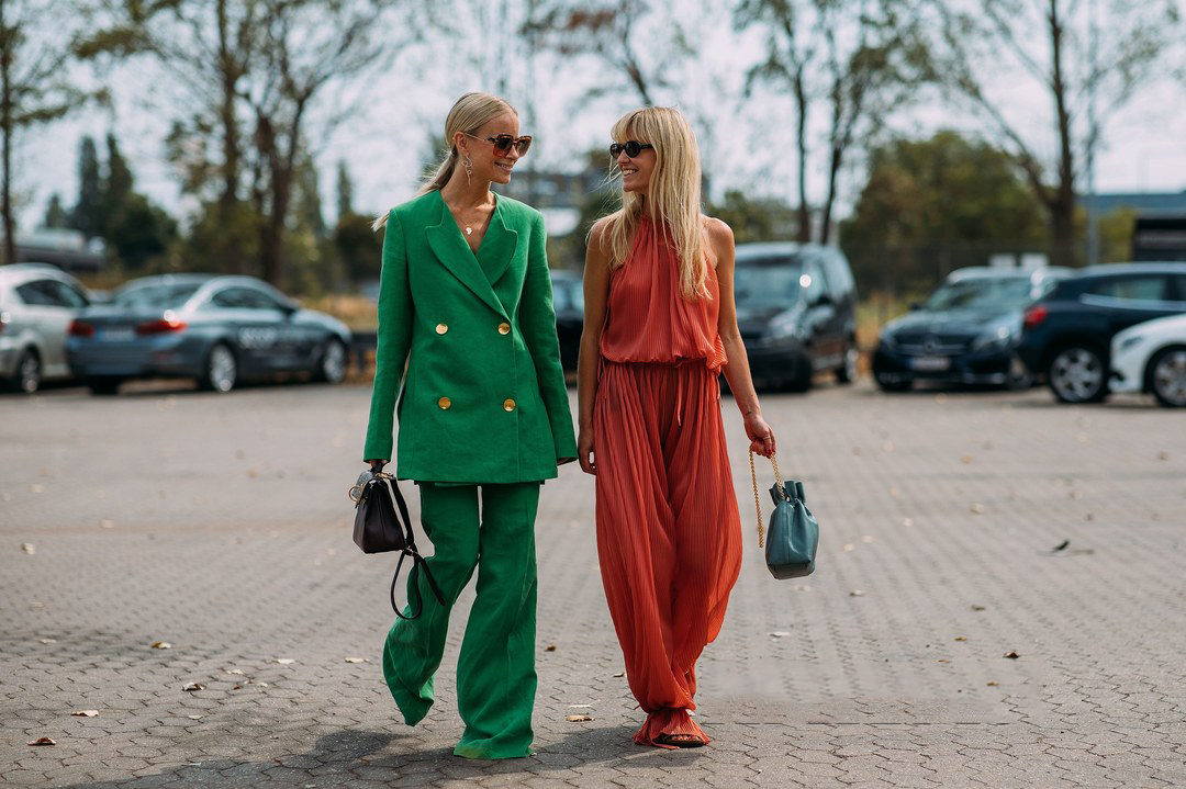 學(xué)會按膚色搭配適合自己顏色的衣服