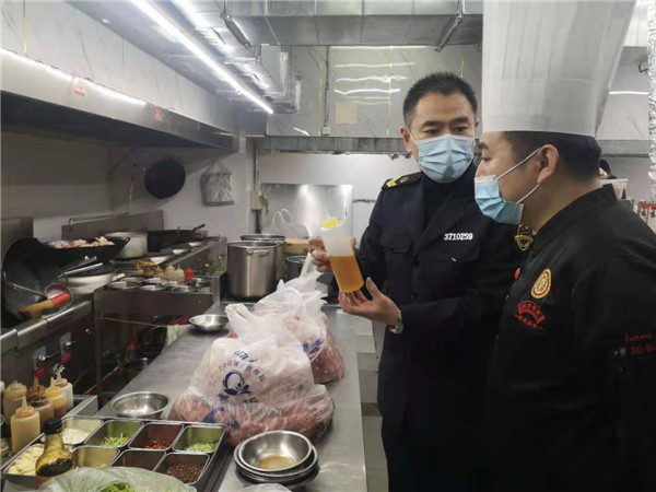 嶗山43家年夜飯，市場(chǎng)君全覆蓋檢查讓您安心就餐！ 