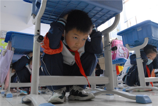 中國防災日 即墨校園里演練忙