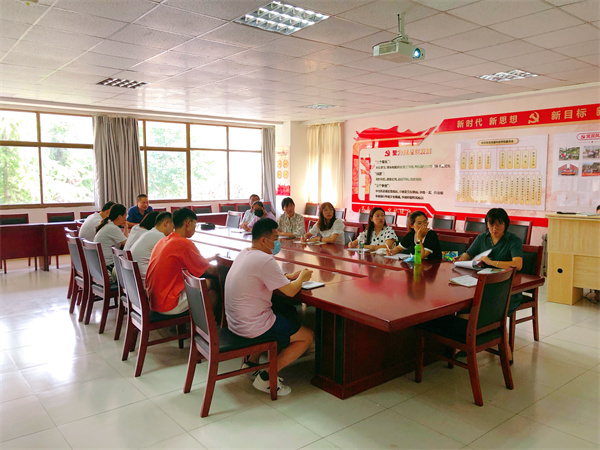 青島恒星科技學(xué)院舉辦暑期新聞報道員培訓(xùn)班