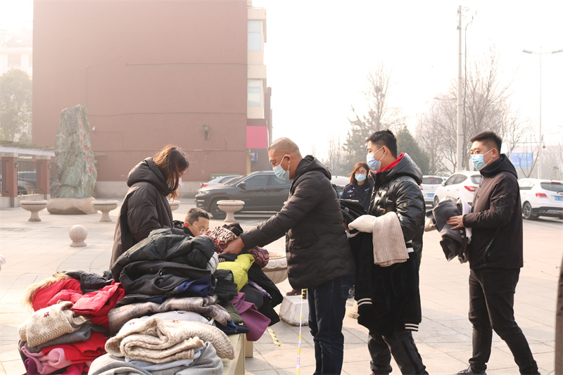 嶗山區(qū)：愛心接續(xù)傳遞，“冬衣暖人心”品牌熠熠生輝