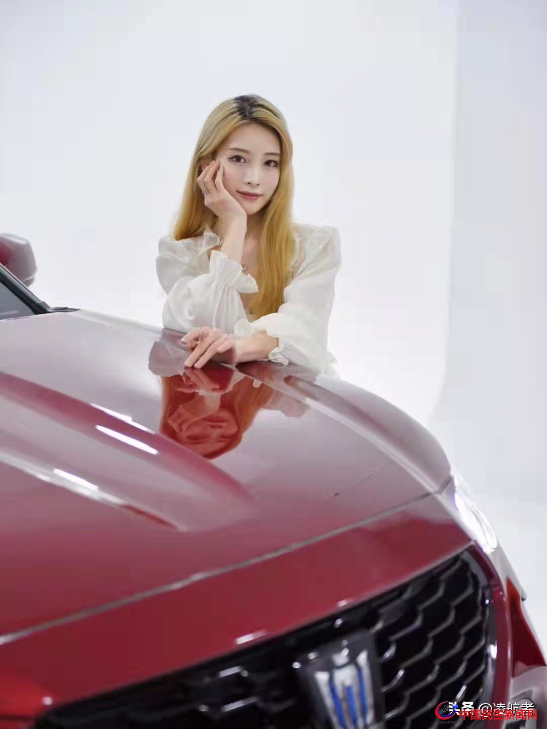 青島大嫚：國(guó)內(nèi)知名博主舒芙蕾蕾，身高168CM，體重45KG