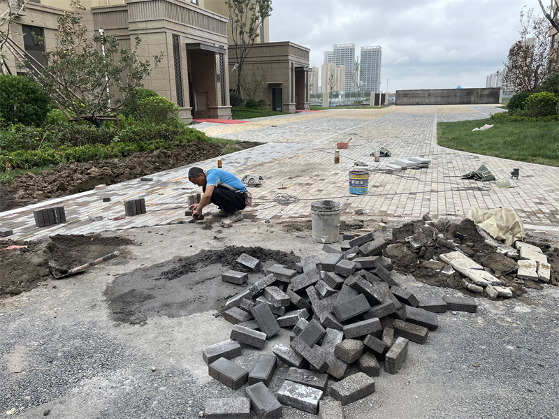 膠州中建·錦繡天地設(shè)施亂套還強(qiáng)制交房！業(yè)主質(zhì)疑：如何通過驗(yàn)收