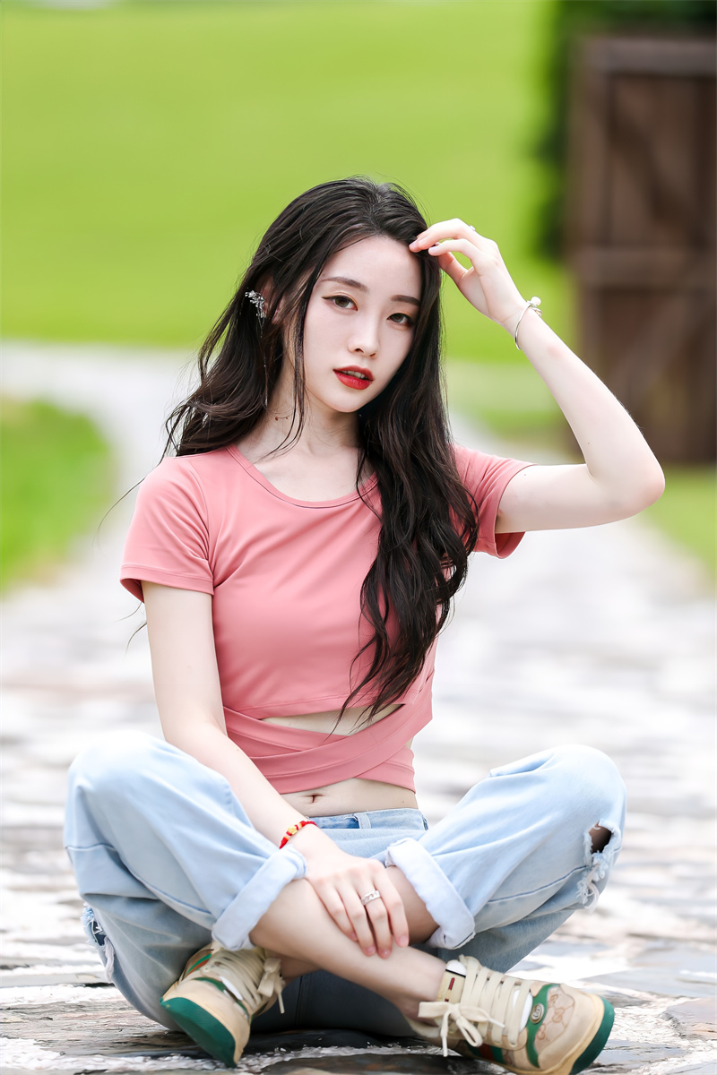 青島大嫚：國內知名博主舒芙蕾蕾 