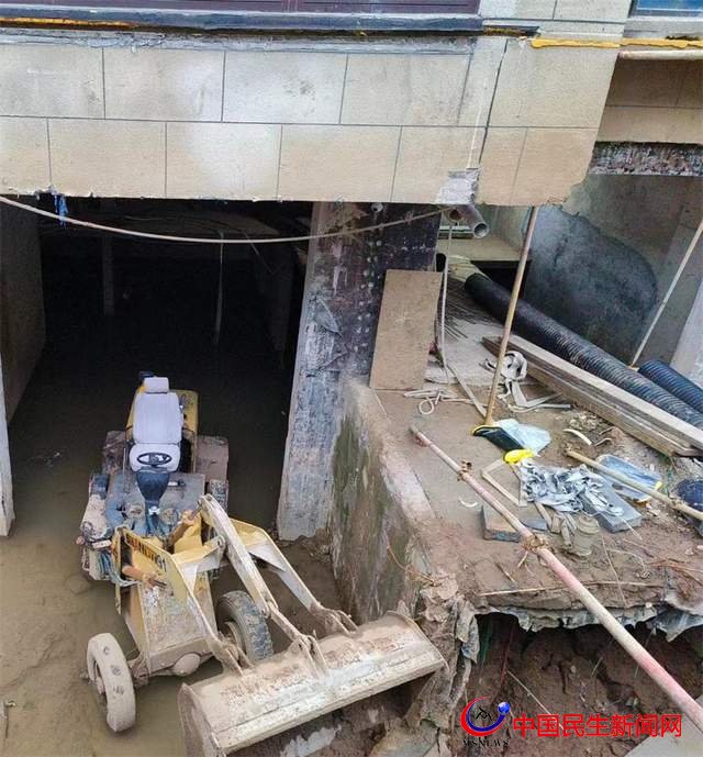 青島城陽(yáng)：天安數(shù)碼城御園小區(qū)：假借修水管名義肆意破壞樓體改造地下室