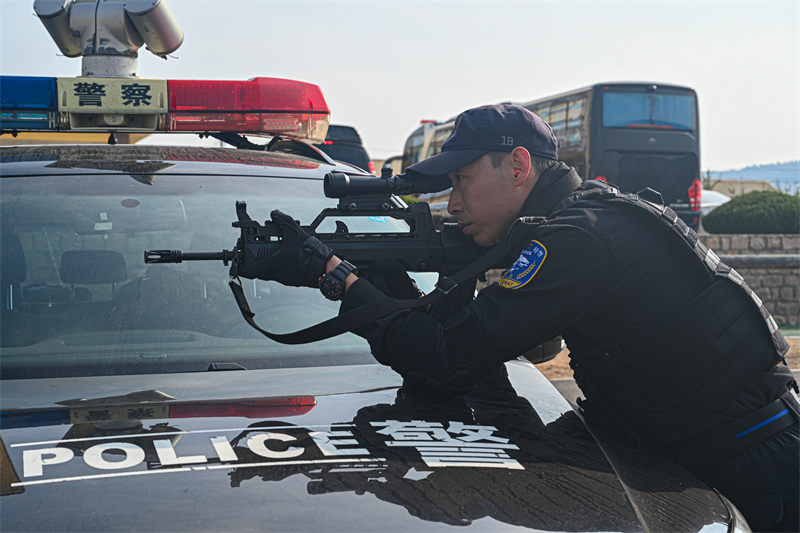一朝鋒芒，千日磨礪！青島特警實(shí)戰(zhàn)大練兵！