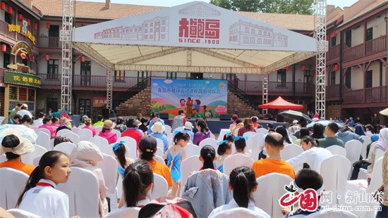 青島市毽球運動進校園啟動儀式暨玫瑰芳華夏之語藝術節(jié)成功舉辦