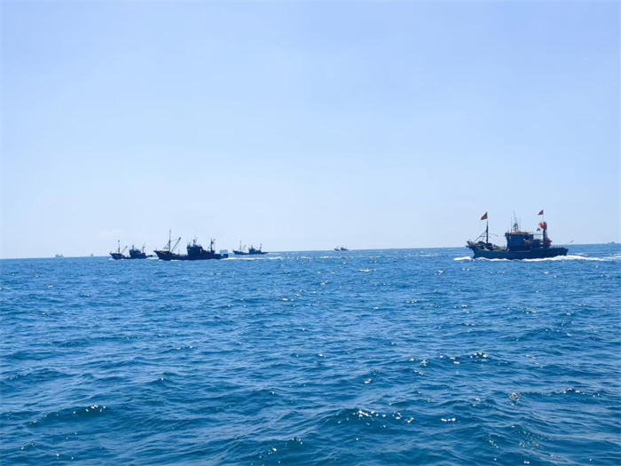 青島多部門(mén)聯(lián)合巡航 護(hù)航開(kāi)漁季安全生產(chǎn)